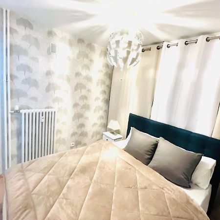 Appartement A 2 Minutes De Geneve - Annemasse アンビイ エクステリア 写真